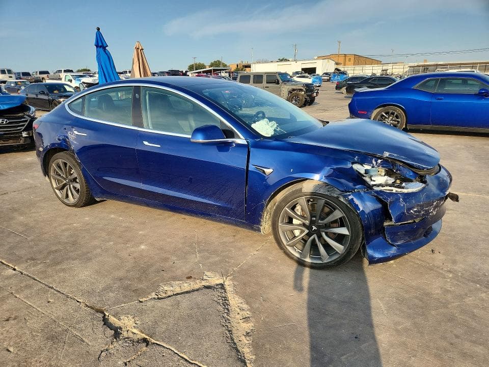 2019 TESLA MODEL 3 4