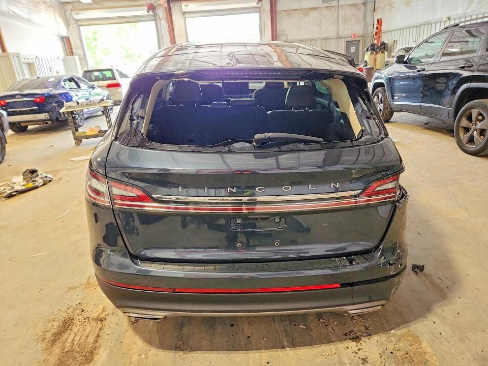 2022 LINCOLN NAUTILUS RESERVE 6