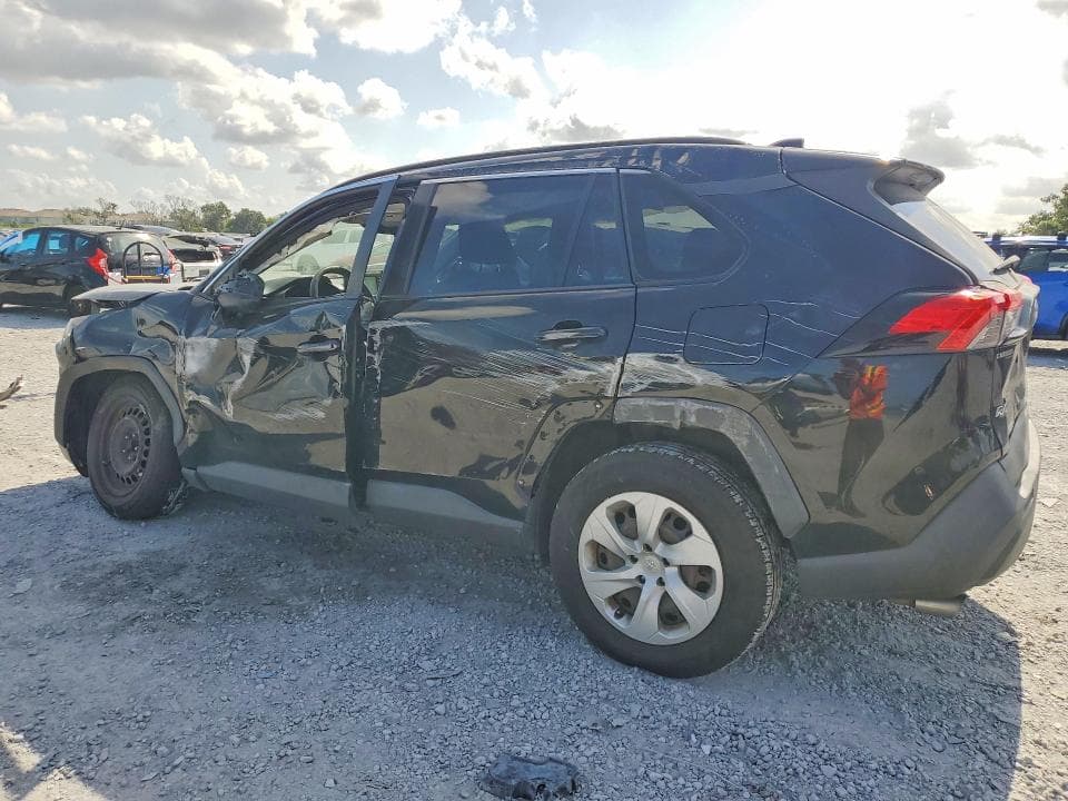 2019 TOYOTA RAV4 LE 2