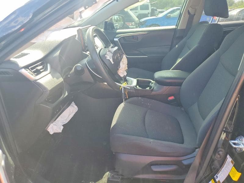 2019 TOYOTA RAV4 LE 7