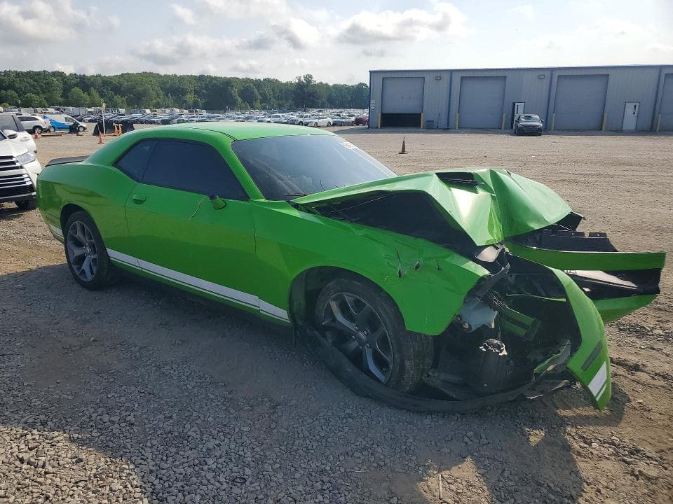 2017 DODGE CHALLENGER SXT 4