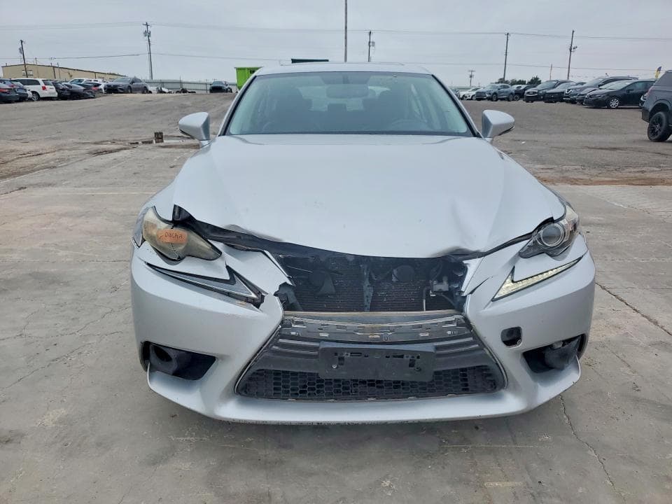 2016 LEXUS IS 200T 5