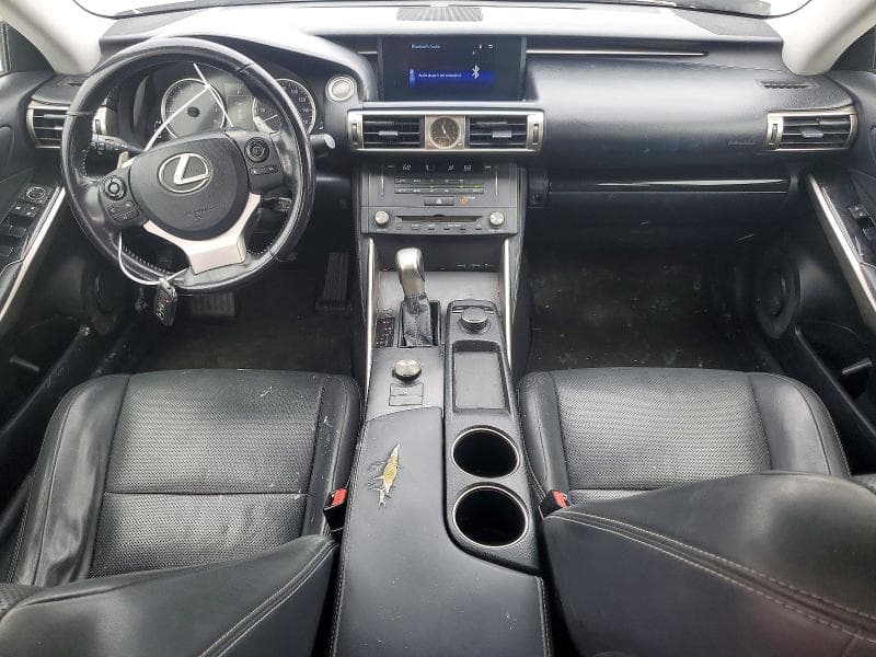 2016 LEXUS IS 200T 8
