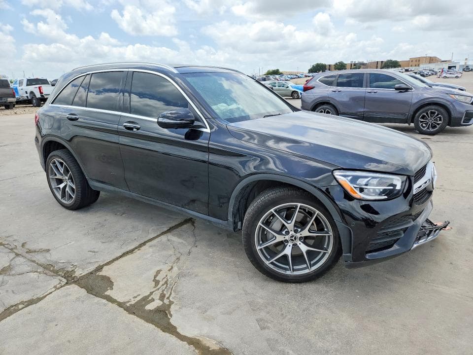 2021 MERCEDES-BENZ GLC 300 4