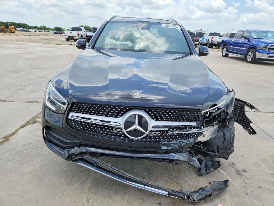 2021 MERCEDES-BENZ GLC 300 5