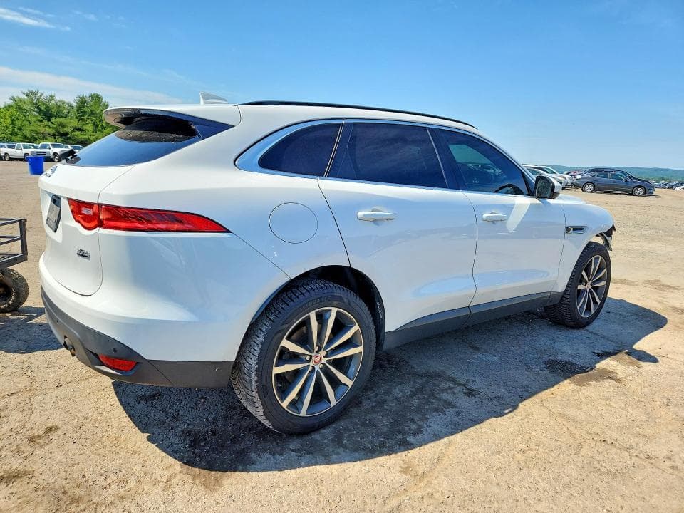 2017 JAGUAR F-PACE PRESTIGE 3