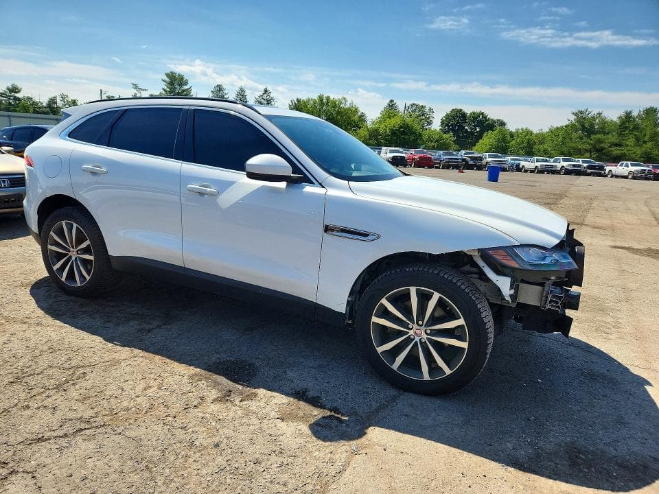 2017 JAGUAR F-PACE PRESTIGE 4