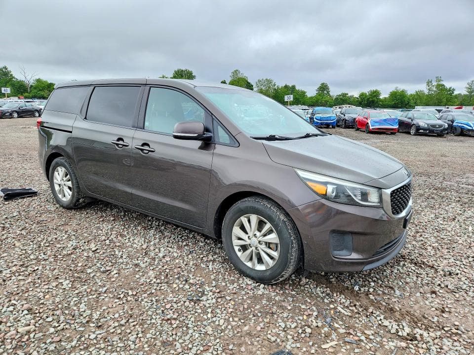 2018 KIA SEDONA LX 4