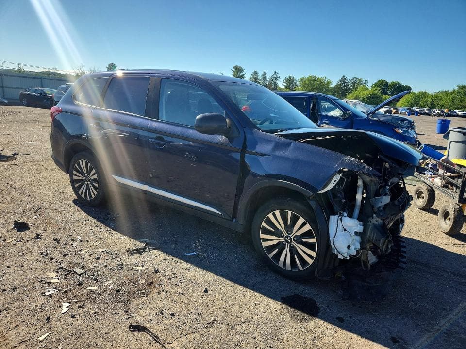 2020 MITSUBISHI OUTLANDER SE 4