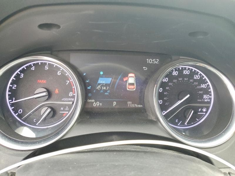 2020 TOYOTA CAMRY SE SE 9