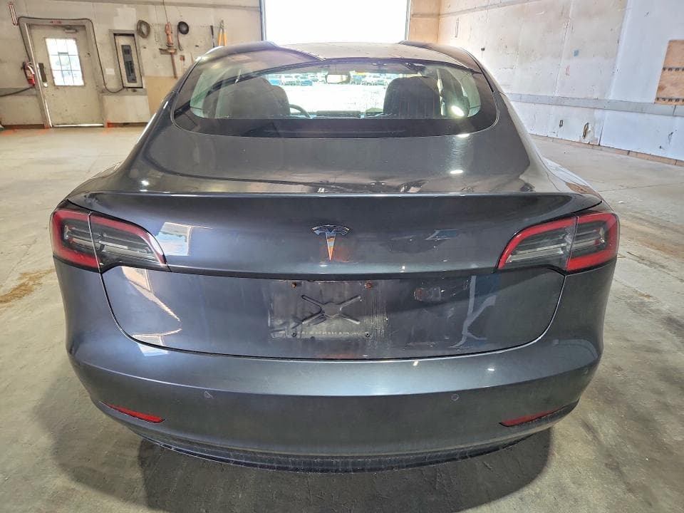 2018 TESLA MODEL 3 6