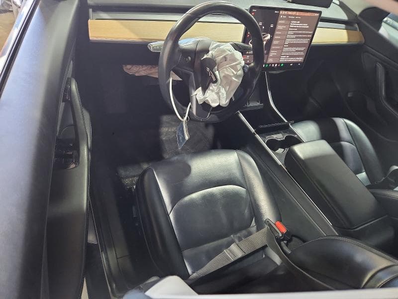 2018 TESLA MODEL 3 8