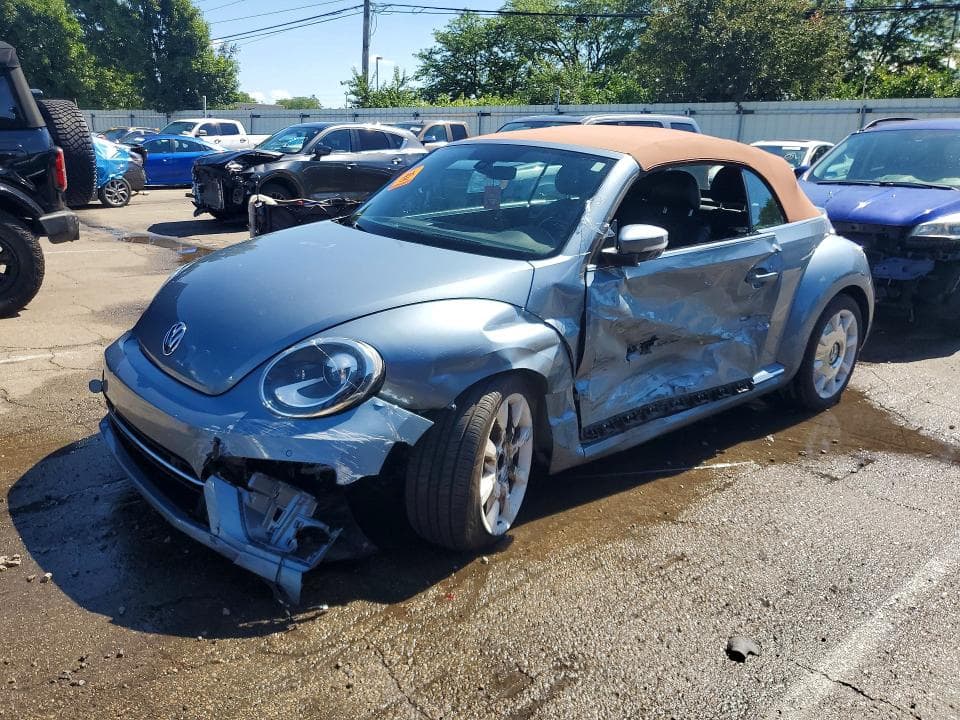 2019 VOLKSWAGEN BEETLE S