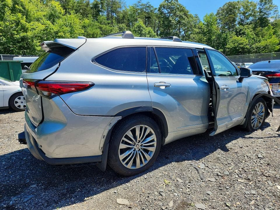 2021 TOYOTA HIGHLANDER PLATINUM 3