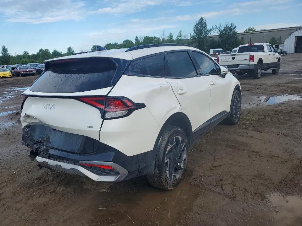 2023 KIA SPORTAGE EX 3