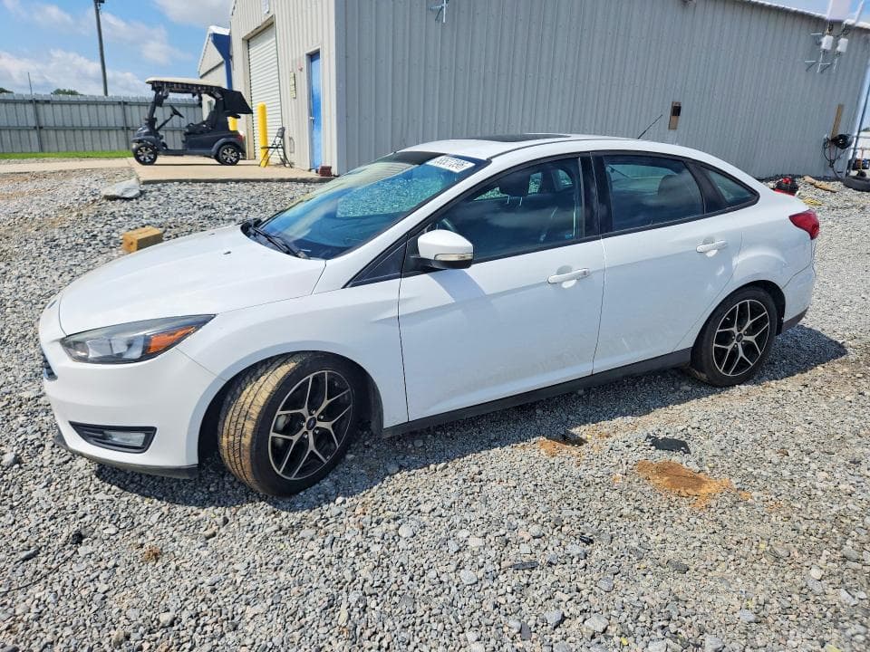 2017 FORD FOCUS SEL 1