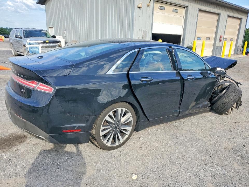 2017 LINCOLN MKZ RESERVE 3