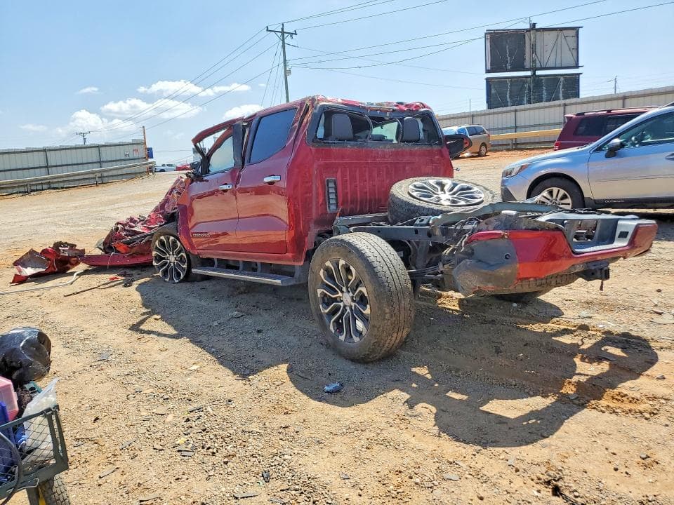 2023 GMC CANYON DENALI 2