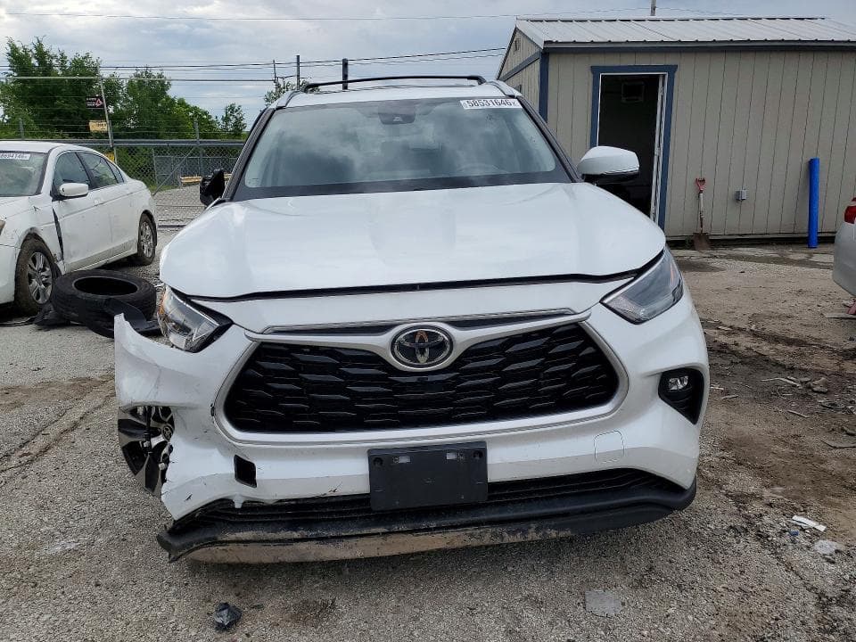 2022 TOYOTA HIGHLANDER XLE 5