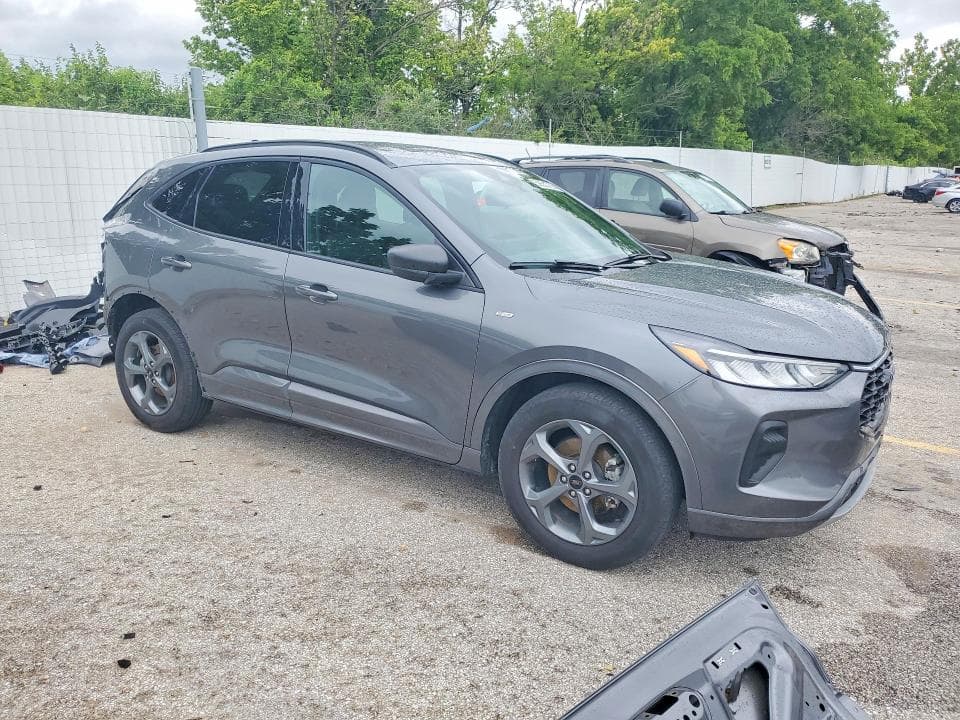 2023 FORD ESCAPE ST LINE 4