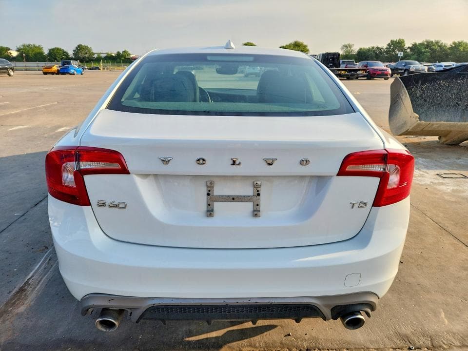 2018 VOLVO S60 DYNAMIC DYNAMIC 7