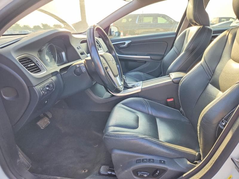 2018 VOLVO S60 DYNAMIC DYNAMIC 8