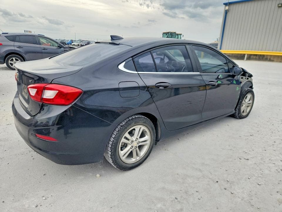 2018 CHEVROLET CRUZE LT 3