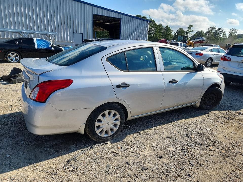 2017 NISSAN VERSA S S 3