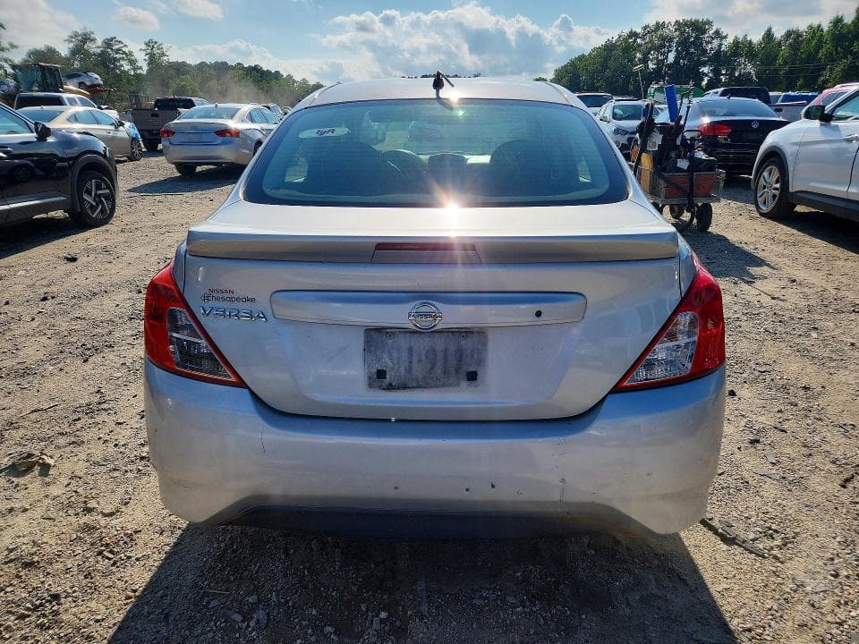 2017 NISSAN VERSA S S 6