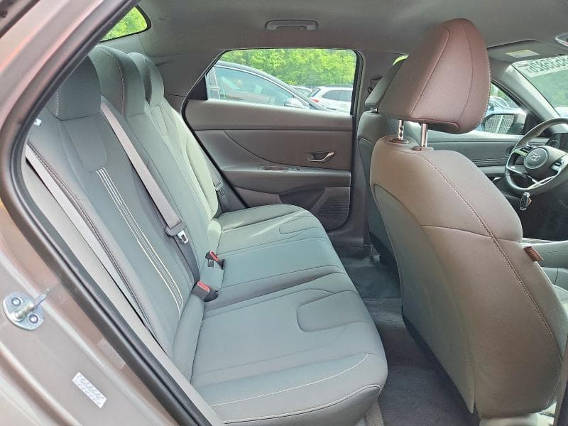 2023 HYUNDAI ELANTRA SEL 10