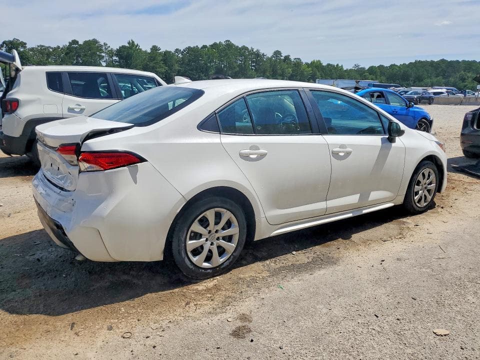 2024 TOYOTA COROLLA LE 3