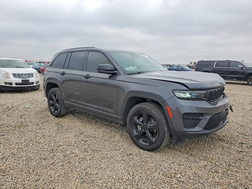 2022 JEEP GRAND CHEROKEE LAREDO 4