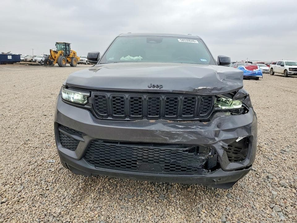2022 JEEP GRAND CHEROKEE LAREDO 5