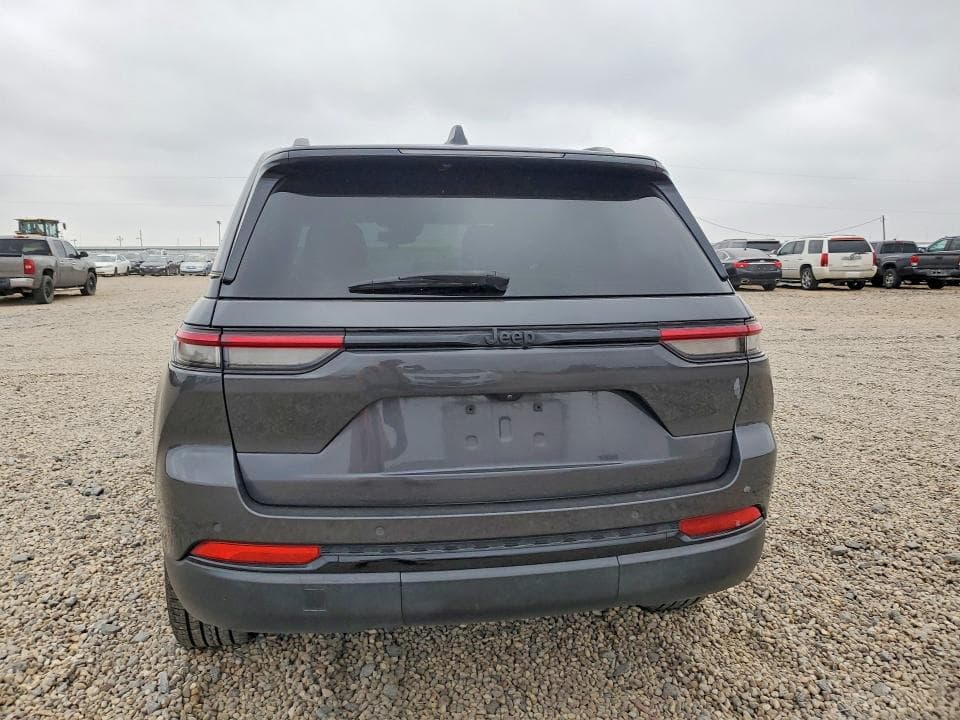 2022 JEEP GRAND CHEROKEE LAREDO 6