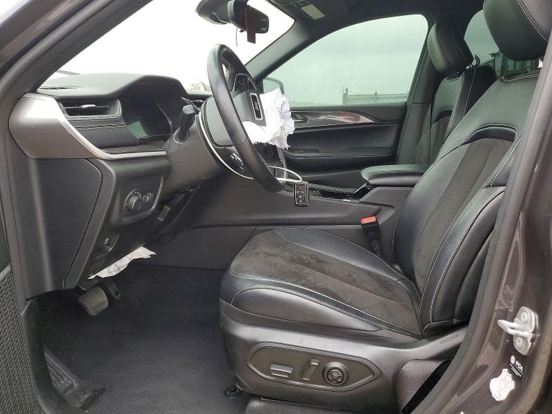 2022 JEEP GRAND CHEROKEE LAREDO 7