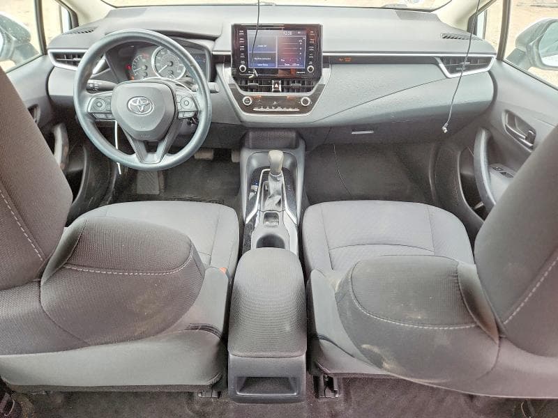 2022 TOYOTA COROLLA LE LE 8