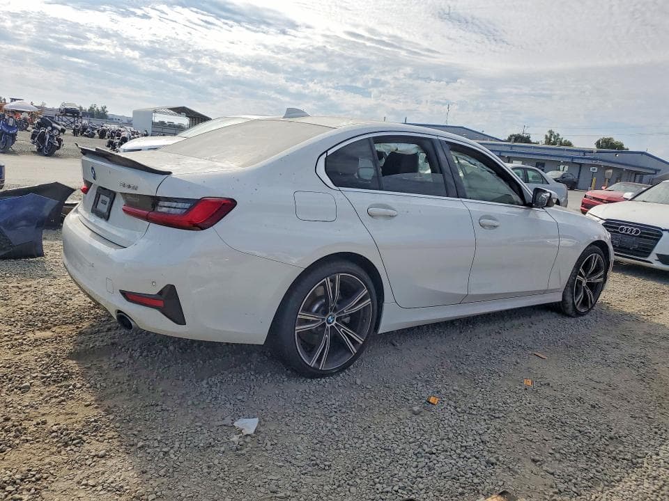 2021 BMW 330I 3