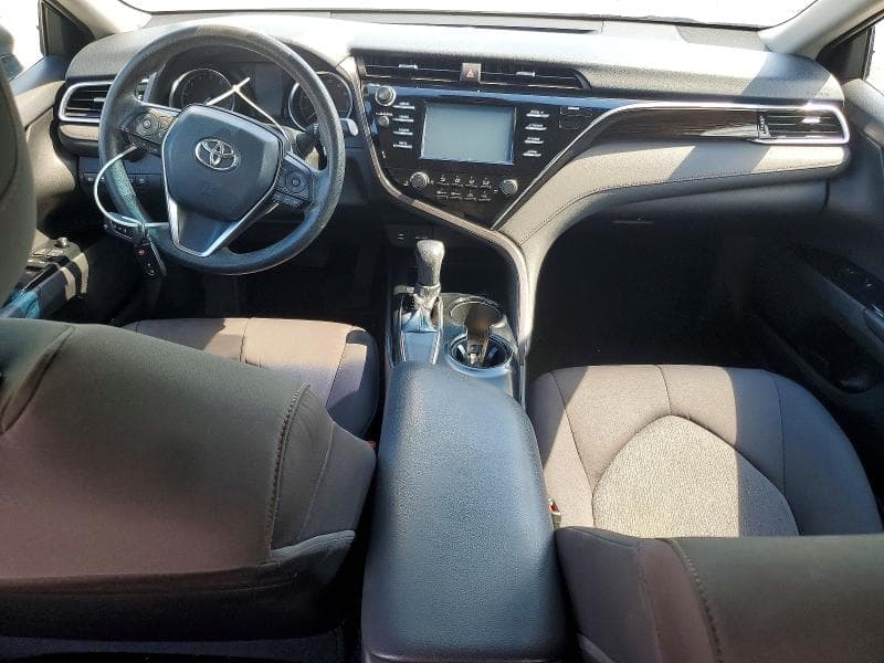 2018 TOYOTA CAMRY LE 8