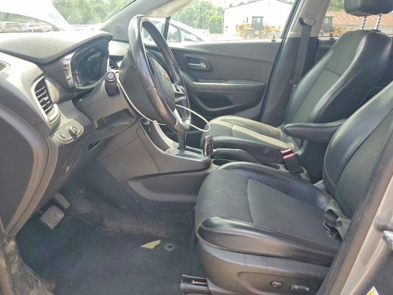 2019 CHEVROLET TRAX 1LT 7