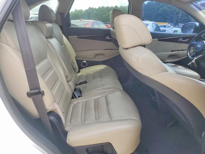 2017 KIA SORENTO EX 12