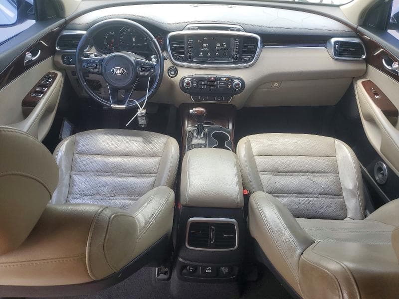 2017 KIA SORENTO EX 9