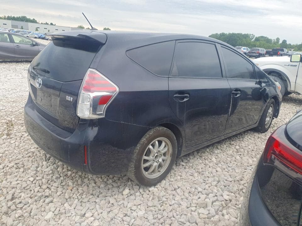 2017 TOYOTA PRIUS V TWO TWO 3