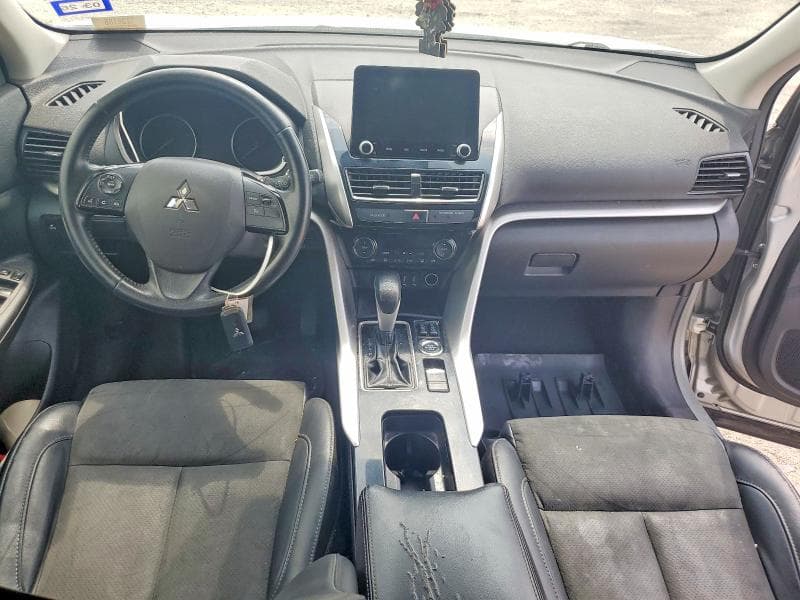 2022 MITSUBISHI ECLIPSE CROSS SE SE 8