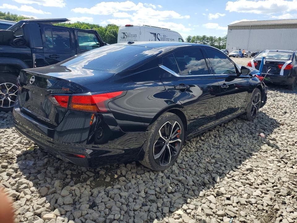 2024 NISSAN ALTIMA SR 3