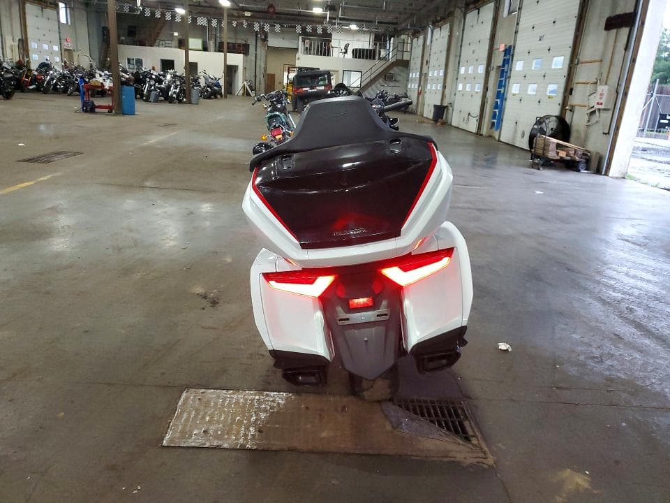 2024 HONDA GL1800 4