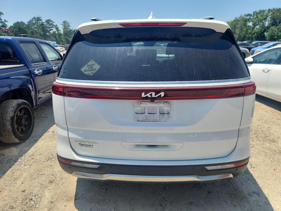2024 KIA CARNIVAL SX 6