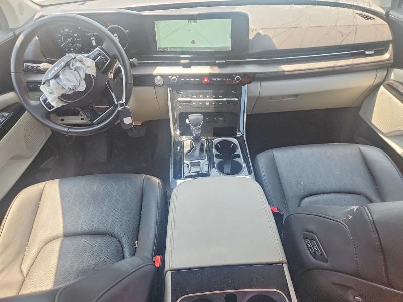 2024 KIA CARNIVAL SX 8