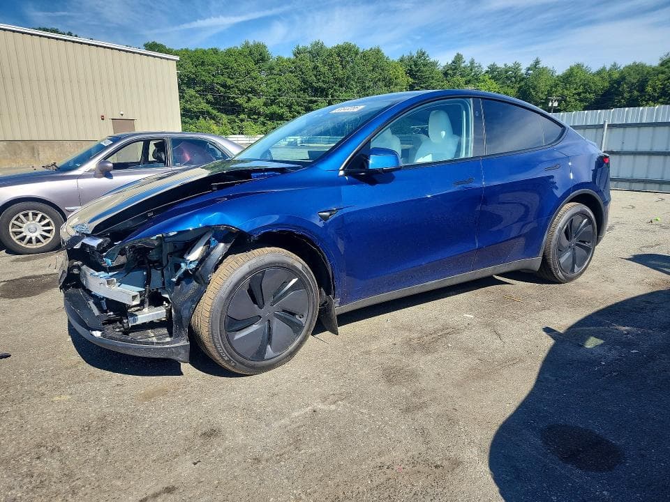 2026 TESLA MODEL Y 1