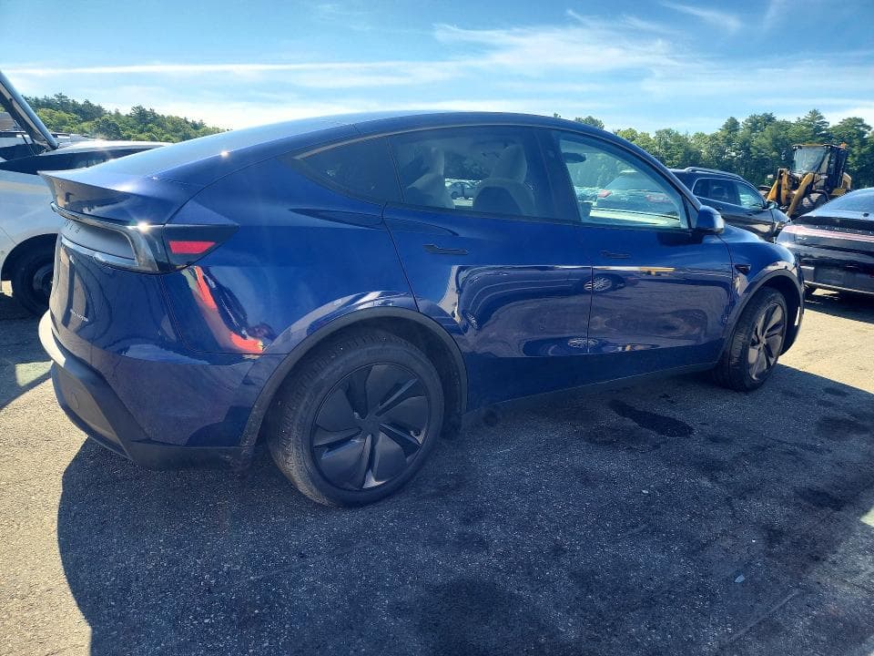2026 TESLA MODEL Y 3