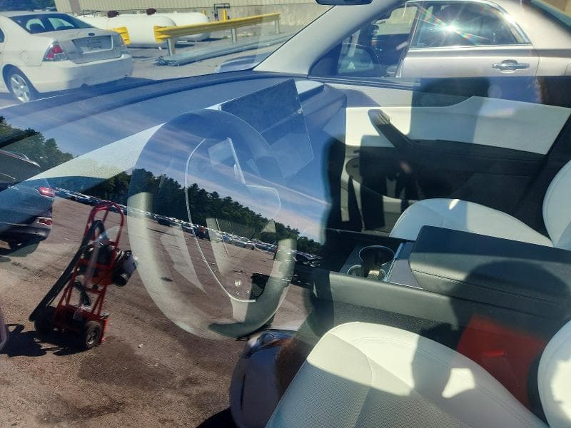 2026 TESLA MODEL Y 9